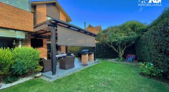 CASA  FONTANAR